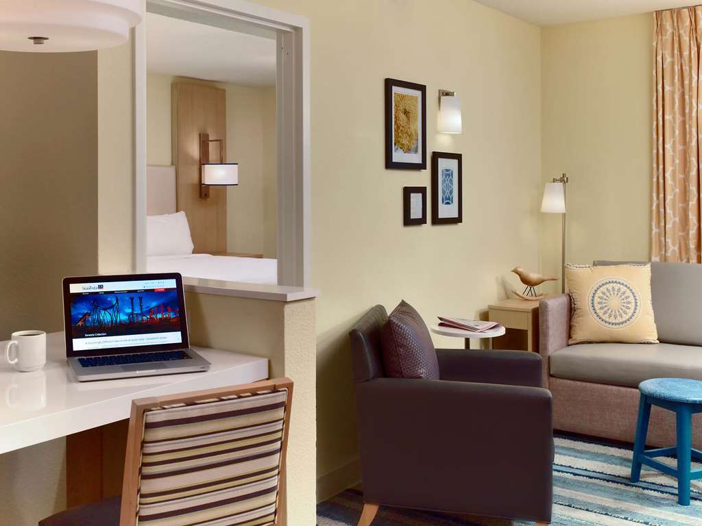 Sonesta Es Suites Providence - Airport Warwick Room photo