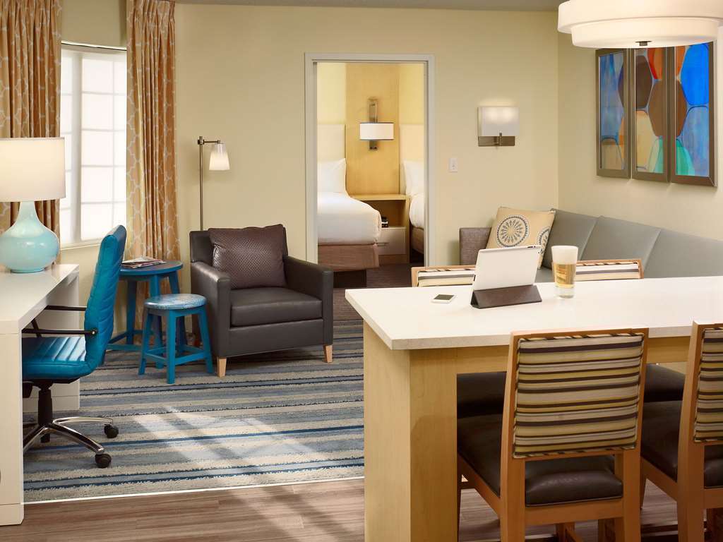 Sonesta Es Suites Providence - Airport Warwick Room photo